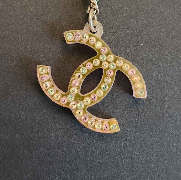 Vintage Chanel Logo Necklace - Picture 5 of 7